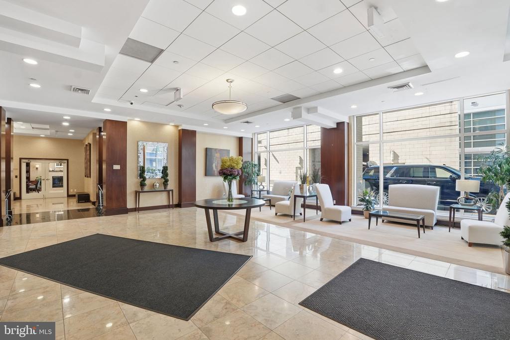 1020 HIGHLAND STREET N Unit: 605