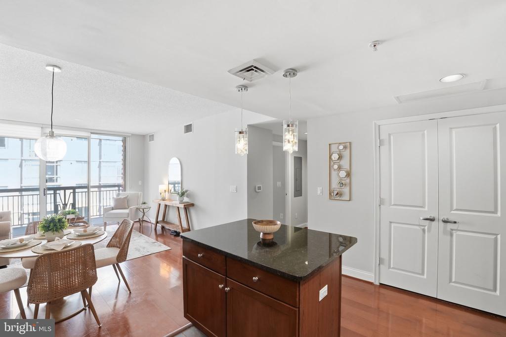 1020 HIGHLAND STREET N Unit: 605