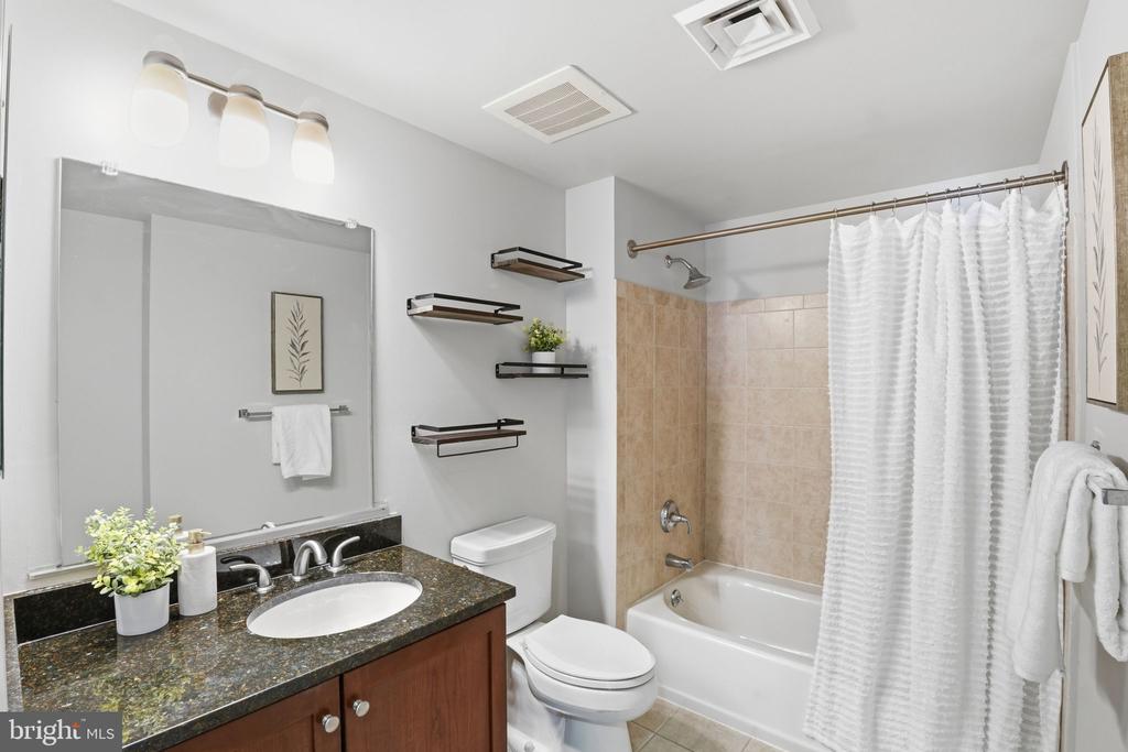 1020 HIGHLAND STREET N Unit: 605