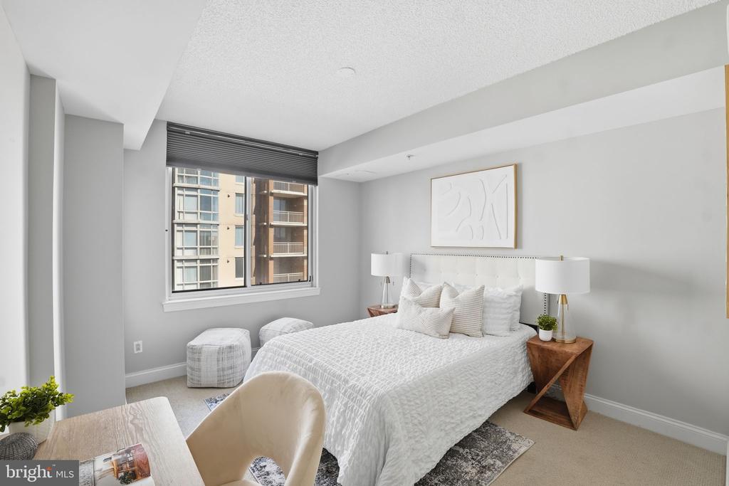 1020 HIGHLAND STREET N Unit: 605