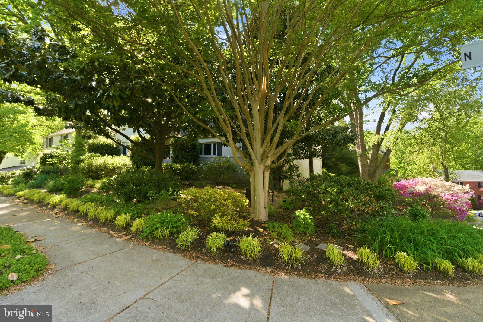 2506 N UPSHUR STREET