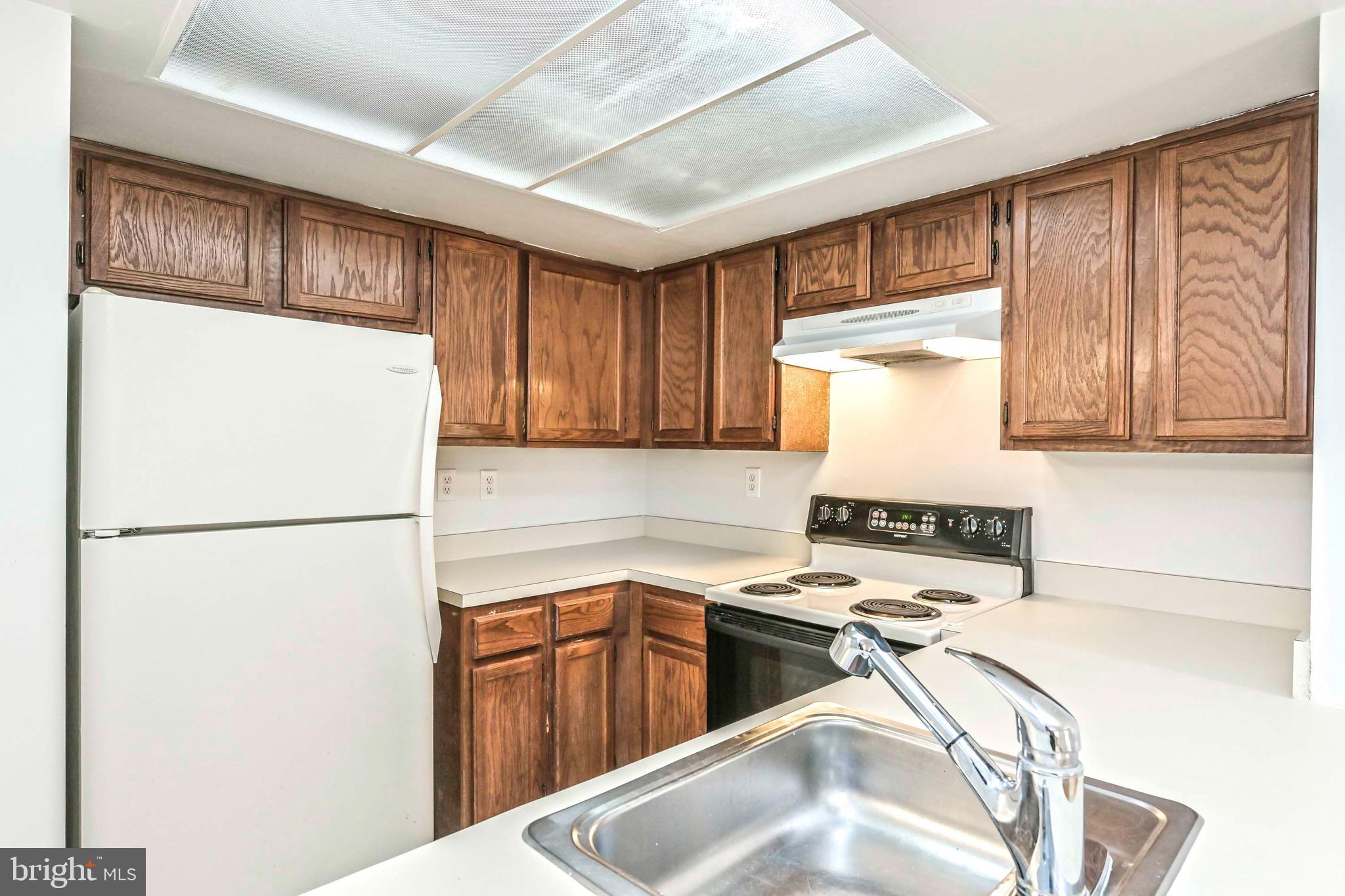 2406 S WALTER REED DRIVE A