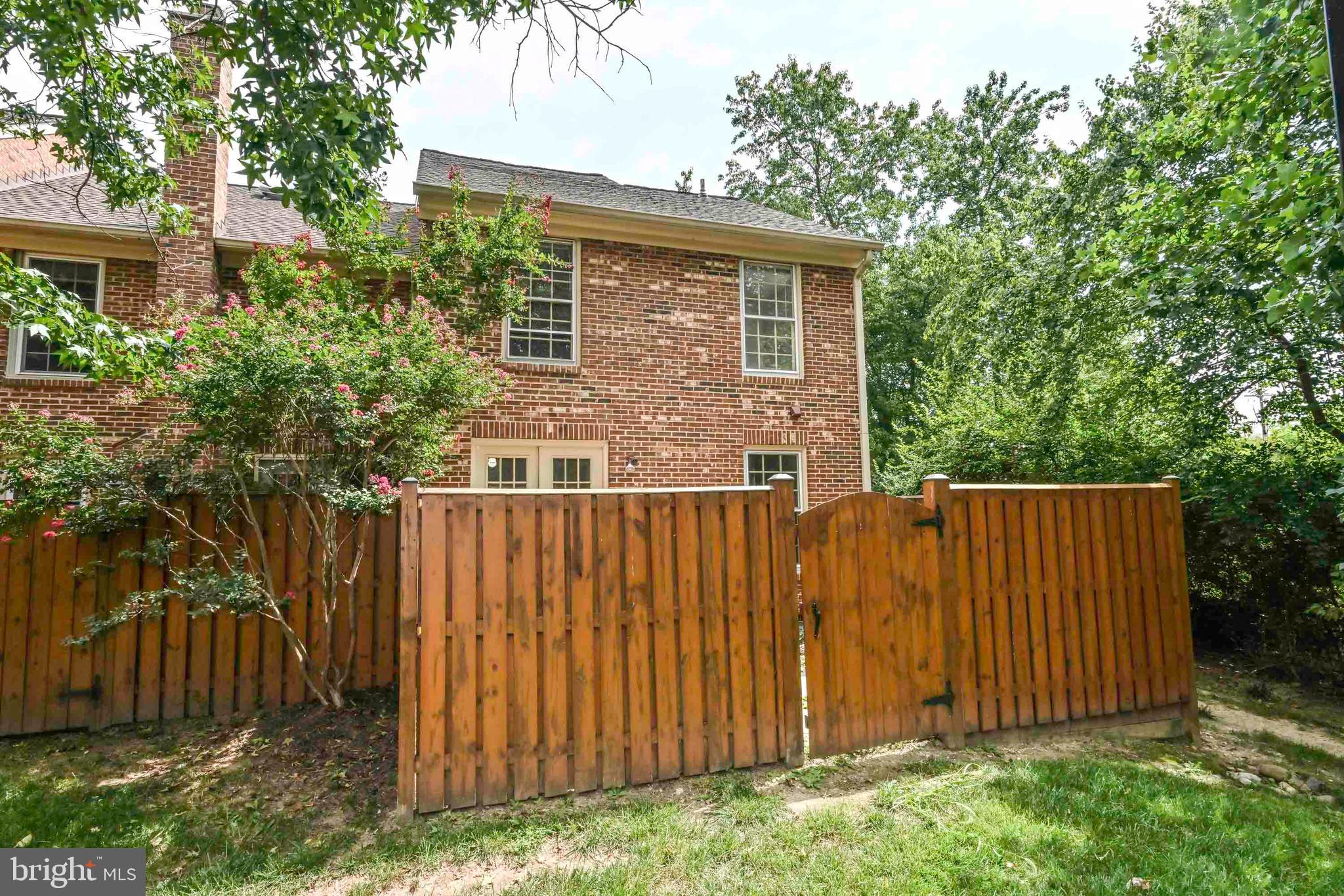 2406 S WALTER REED DRIVE A