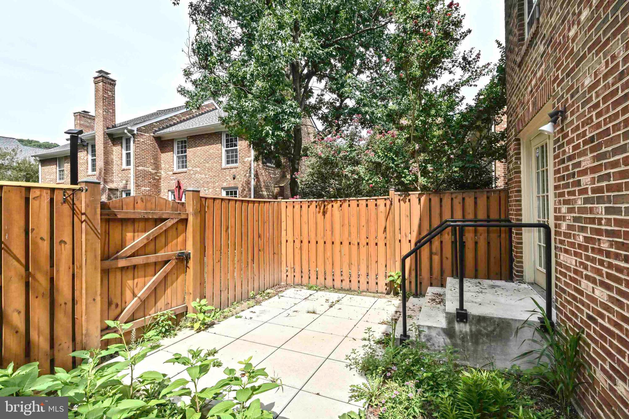 2406 S WALTER REED DRIVE A