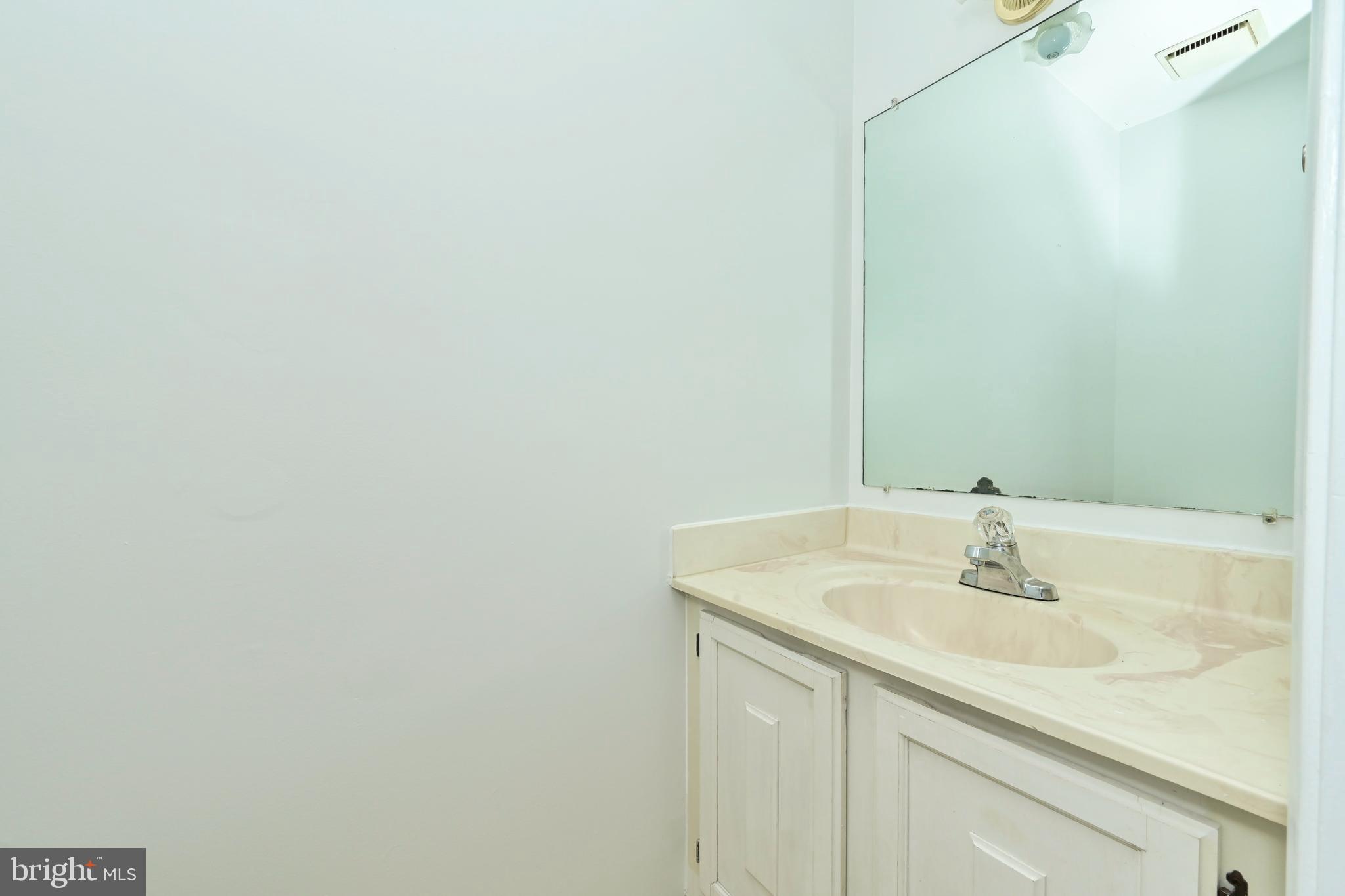 2406 S WALTER REED DRIVE A