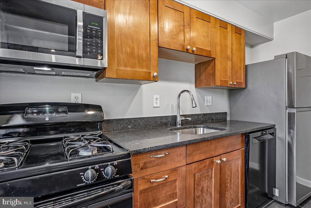 5102 COLUMBIA PIKE Unit: 3