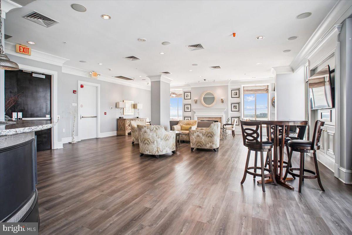 851 N GLEBE ROAD 1003