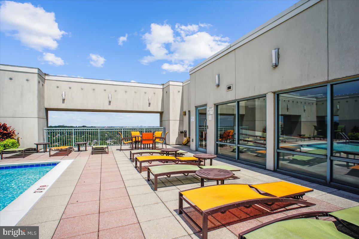 851 N GLEBE ROAD 1003