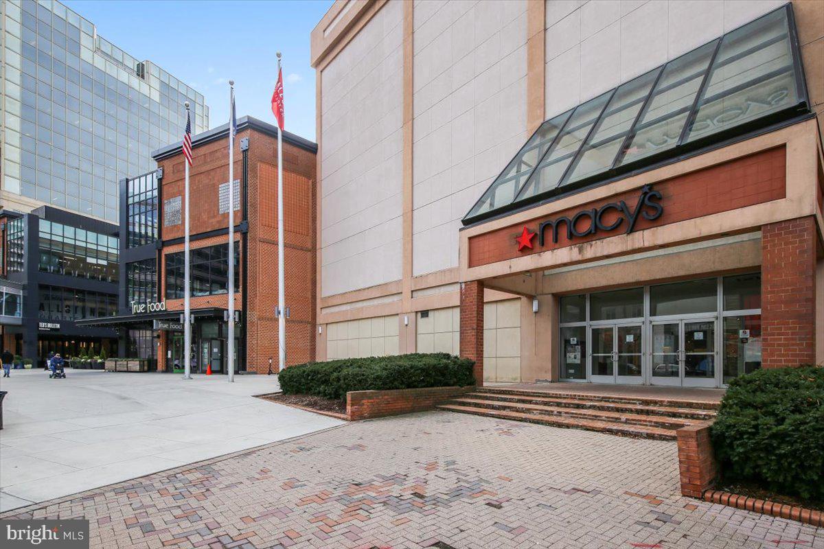 851 N GLEBE ROAD 1003