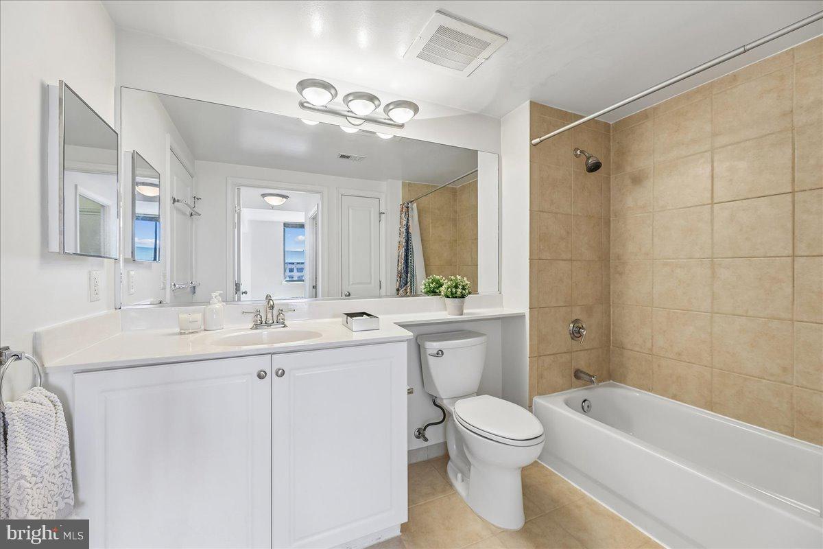 851 N GLEBE ROAD 1003