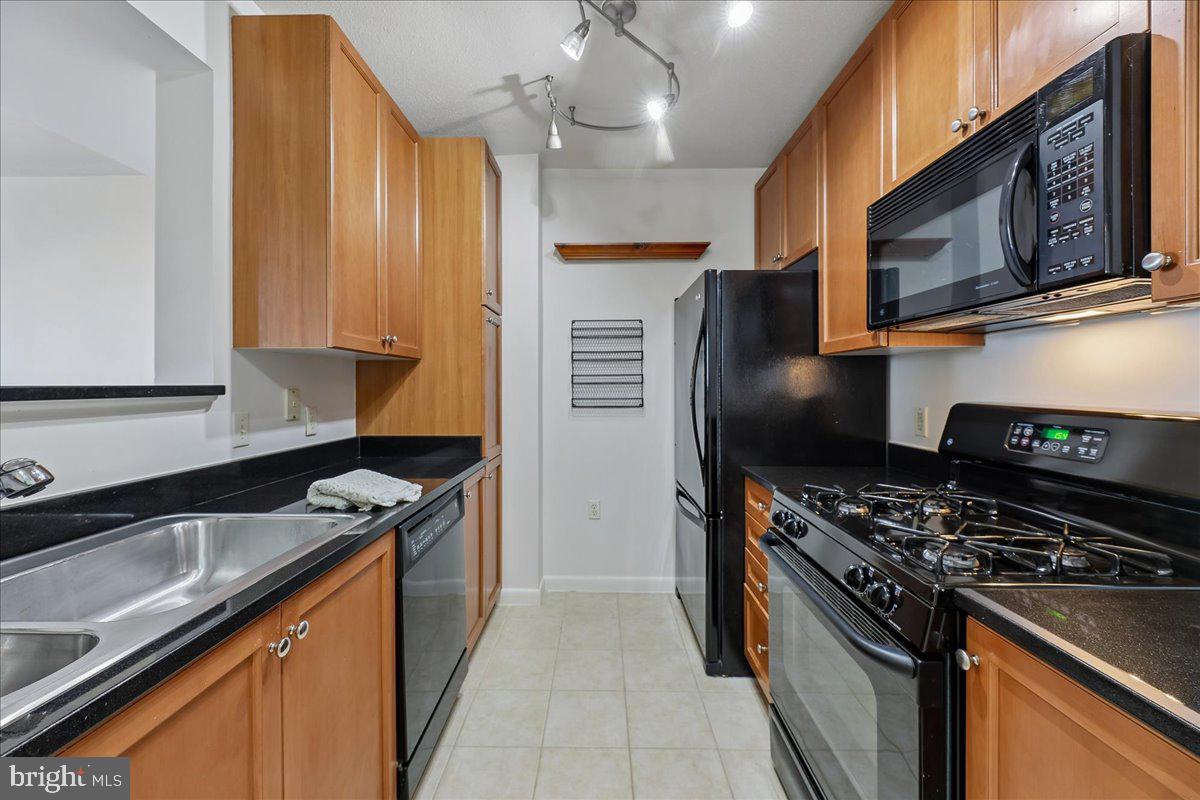 851 N GLEBE ROAD 1003
