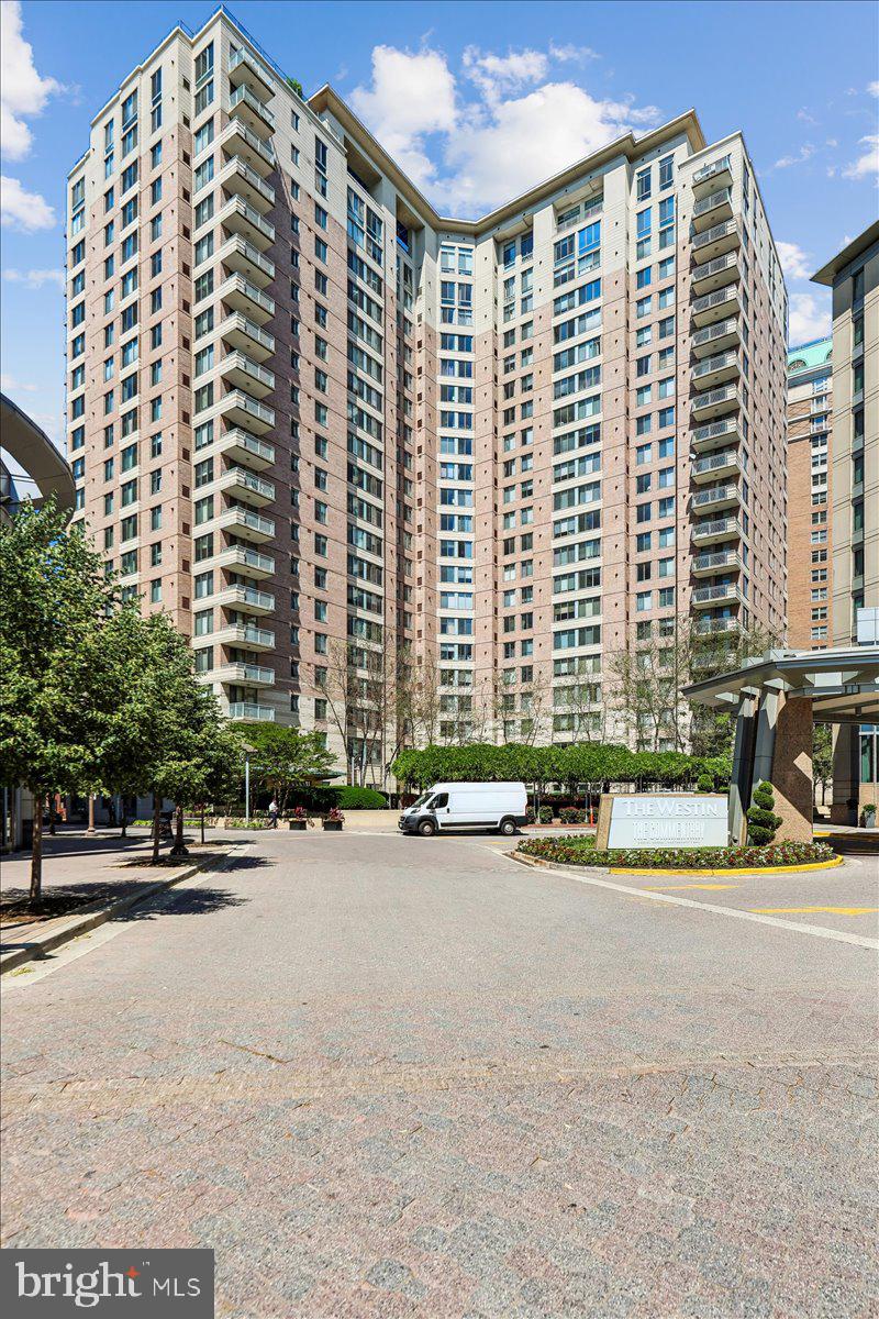 851 N GLEBE ROAD 1003