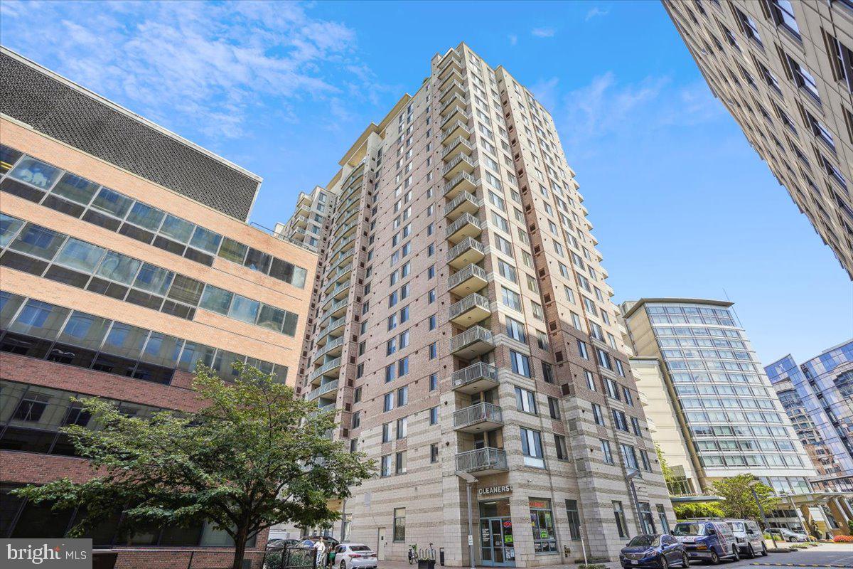 851 N GLEBE ROAD 1003