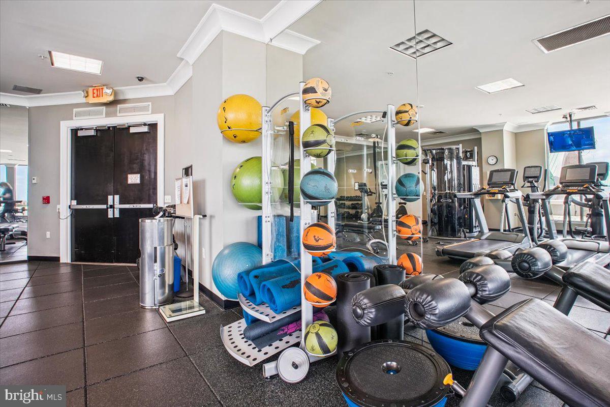 851 N GLEBE ROAD 1003