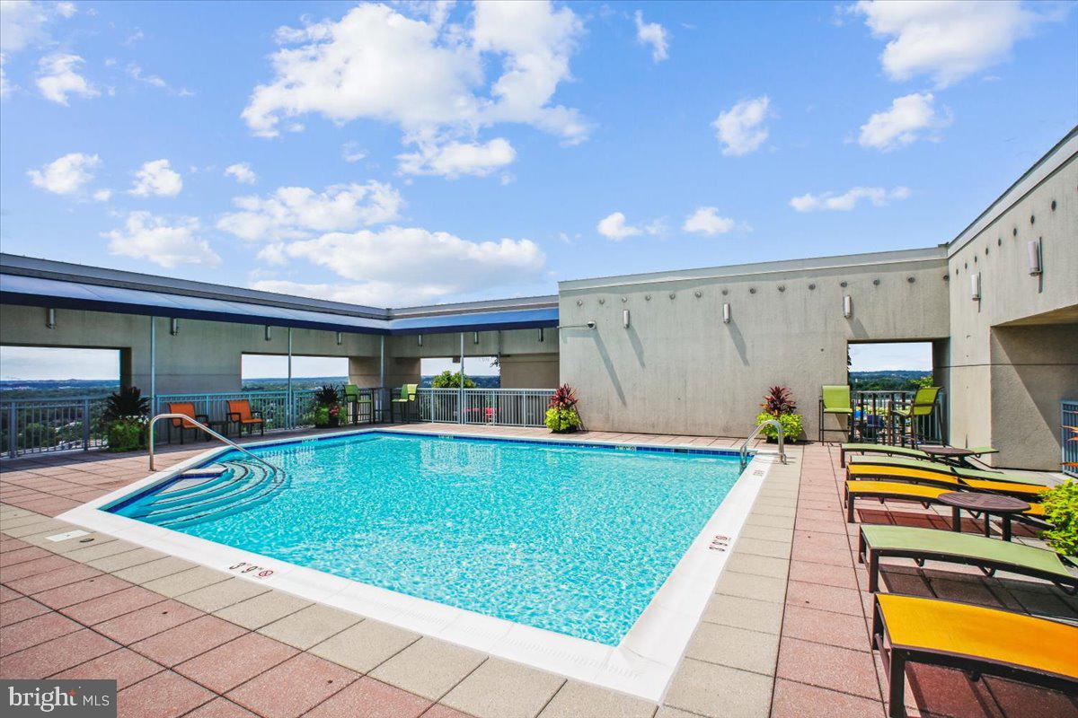 851 N GLEBE ROAD 1003