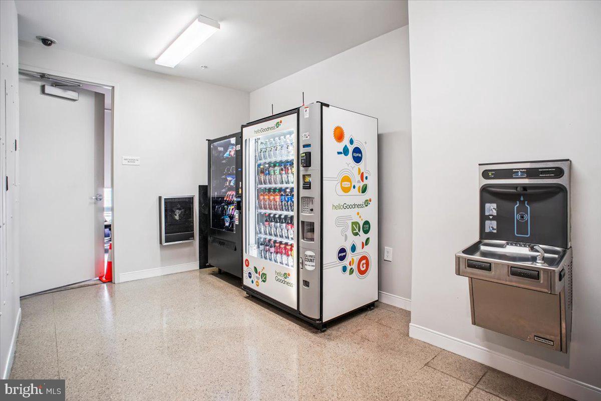 851 N GLEBE ROAD 1003