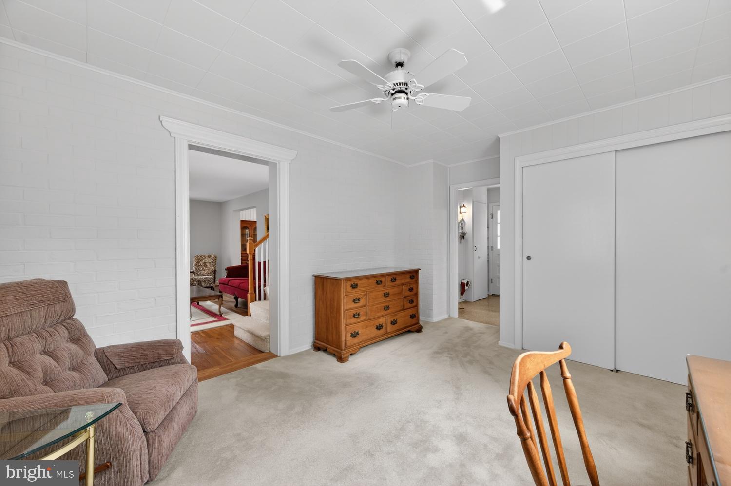 227 N EDISON STREET