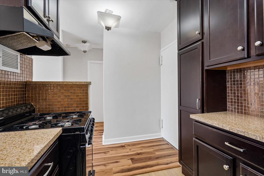 1121 ARLINGTON BOULEVARD Unit: 609