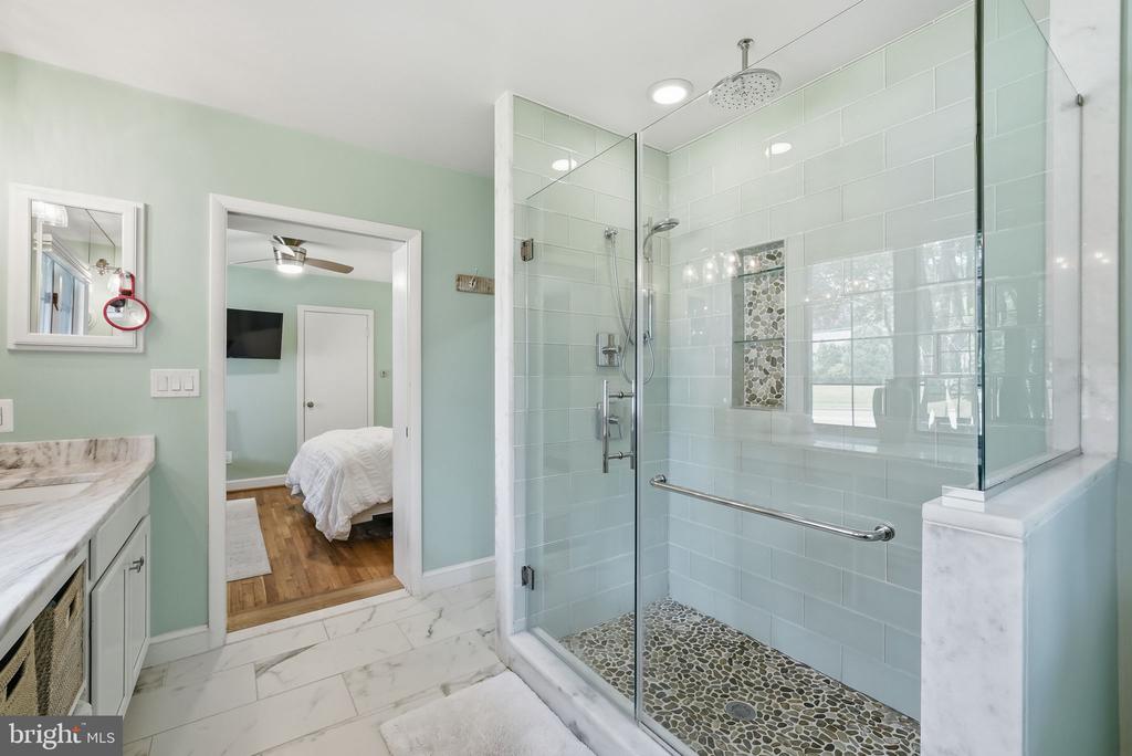 6719 WILLIAMSBURG BOULEVARD