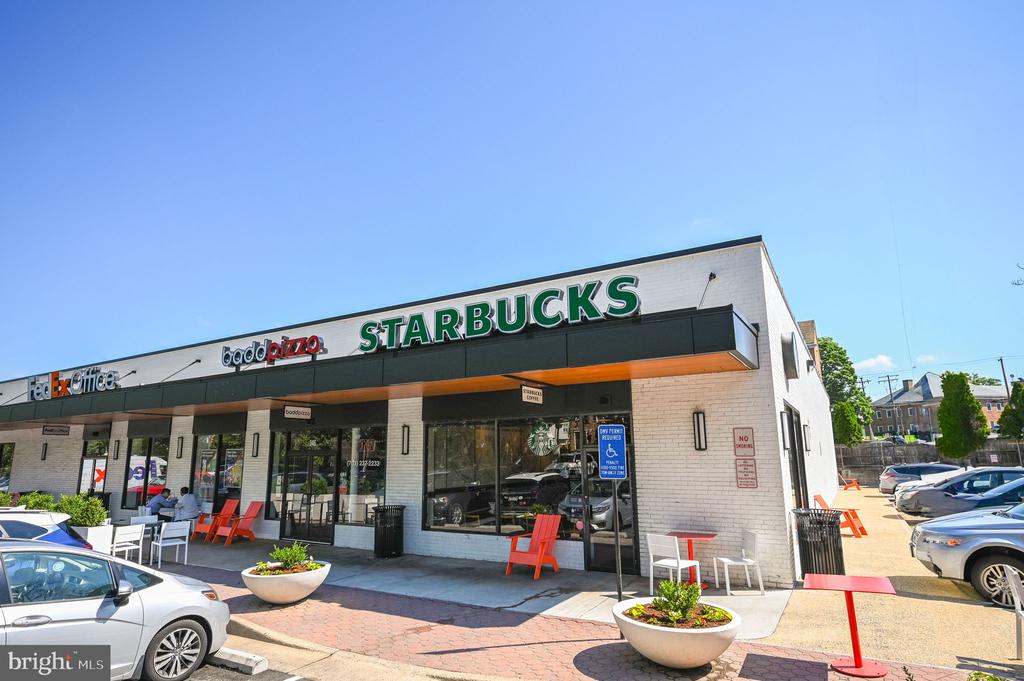 6719 WILLIAMSBURG BOULEVARD