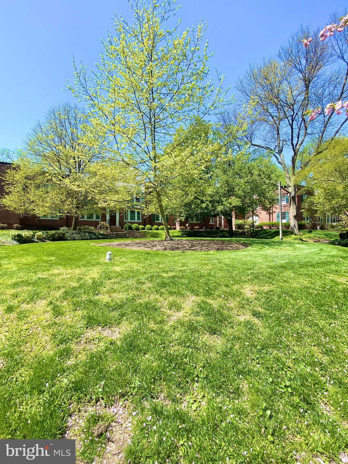 1748 N RHODES STREET 6-321