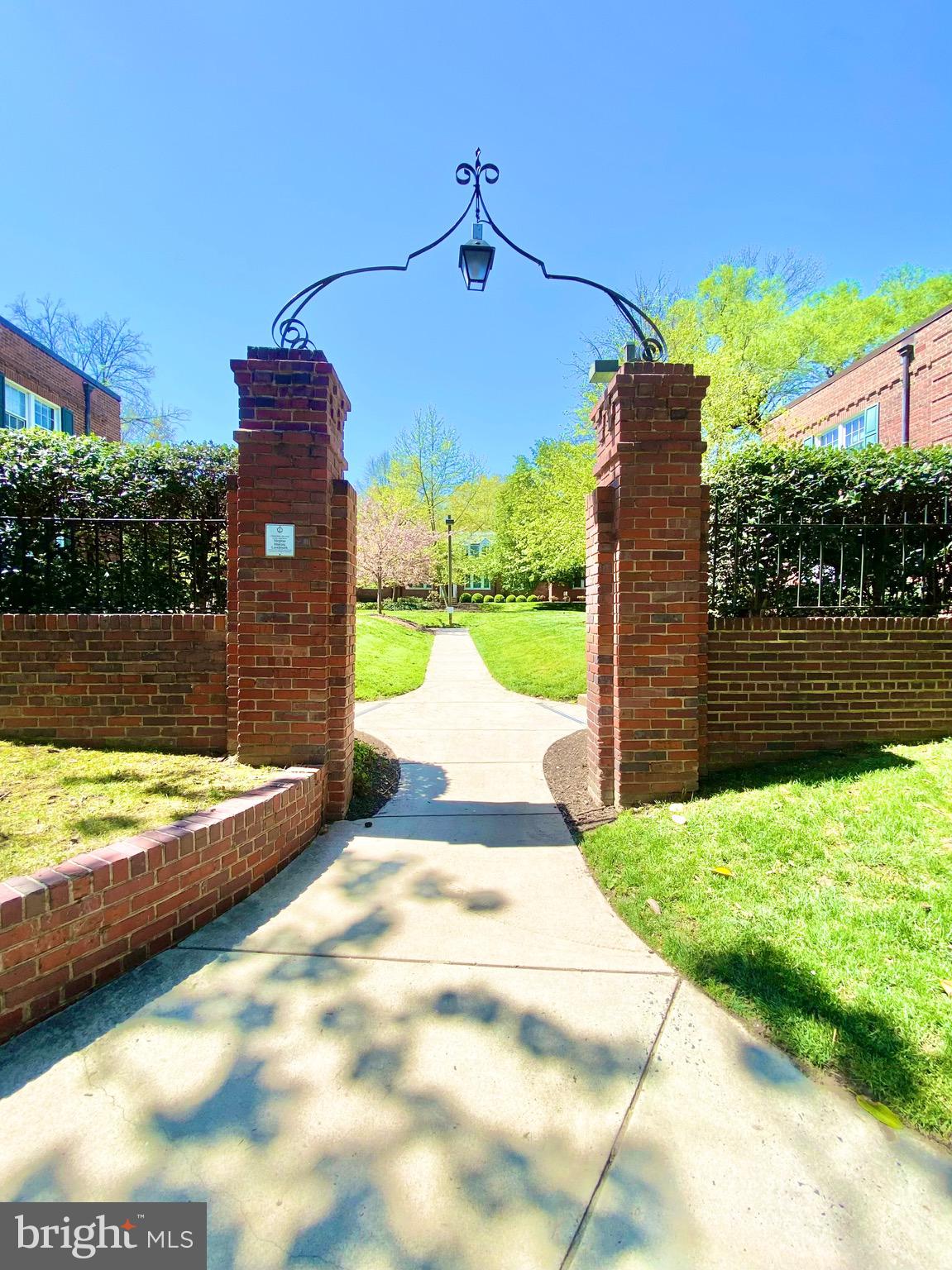 1748 N RHODES STREET 6-321