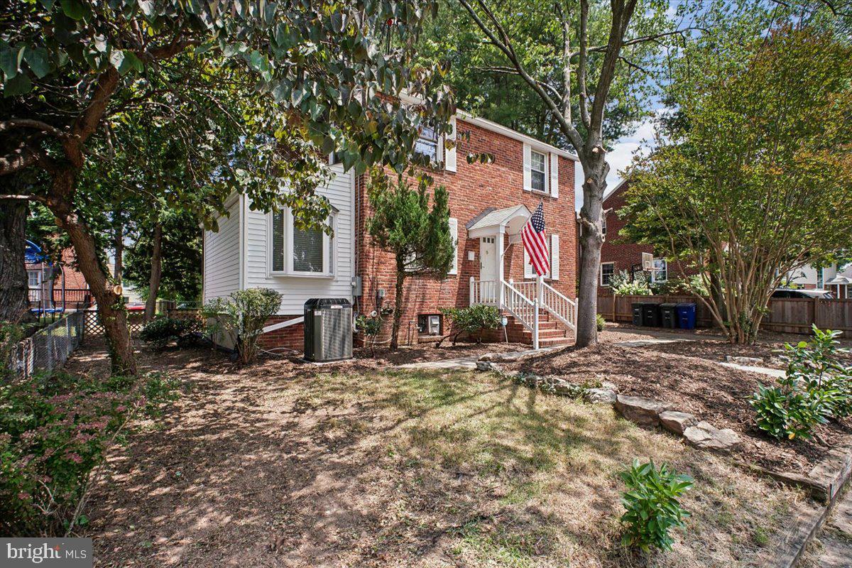 605 N FREDERICK STREET