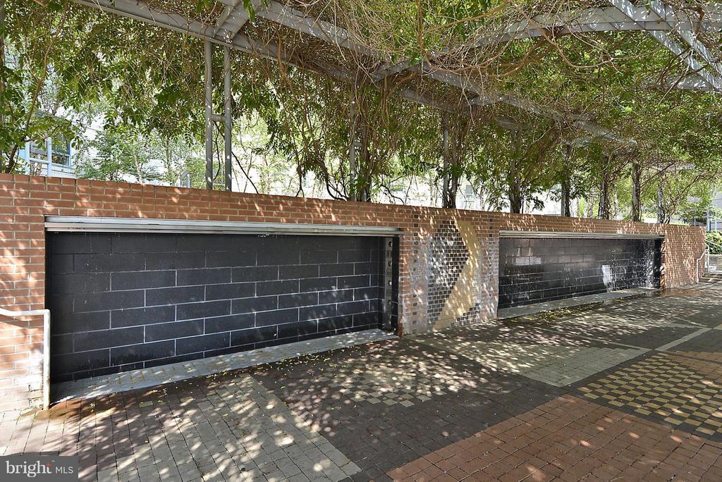 851 N GLEBE ROAD 1513