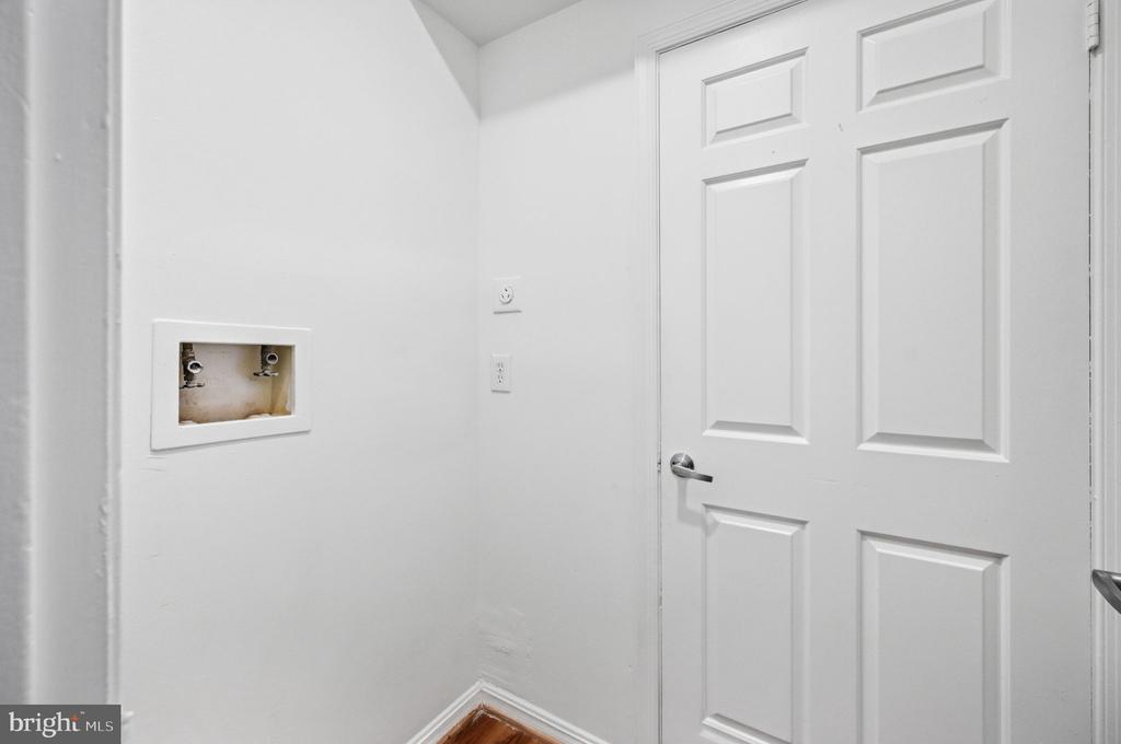2343 9TH STREET S