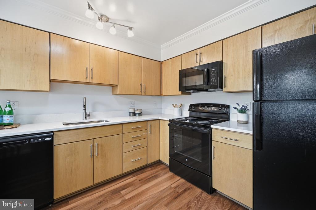 2343 9TH STREET S