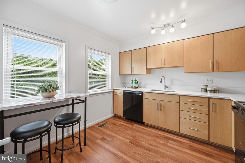 2343 9TH STREET S