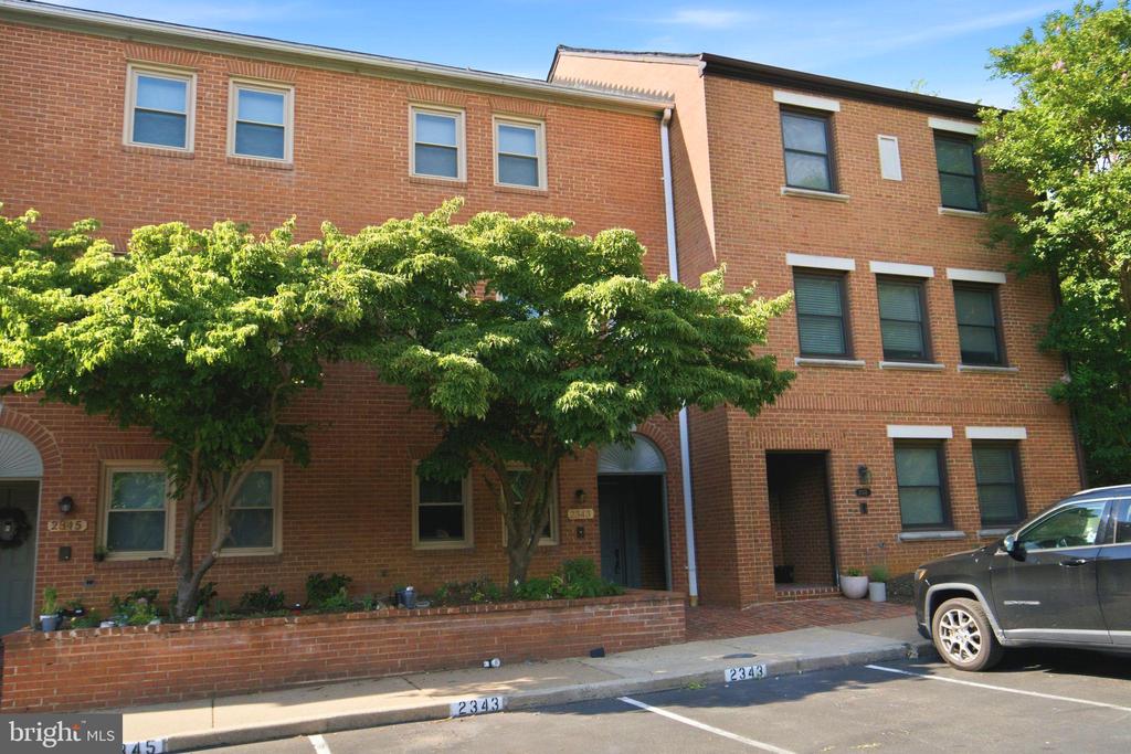 2343 9TH STREET S
