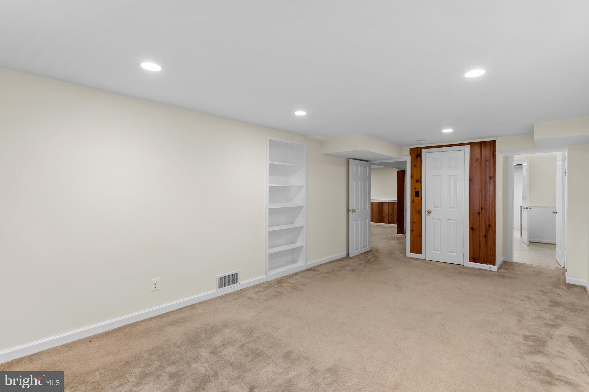 5534 17TH STREET N