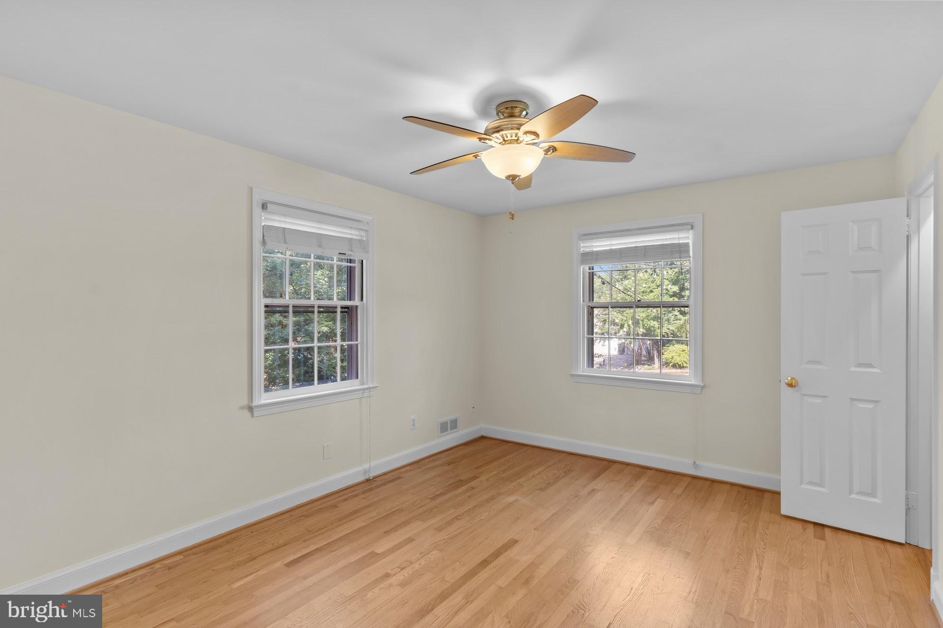 5534 17TH STREET N