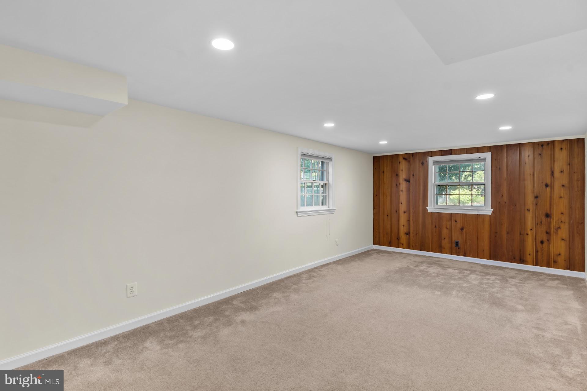 5534 17TH STREET N