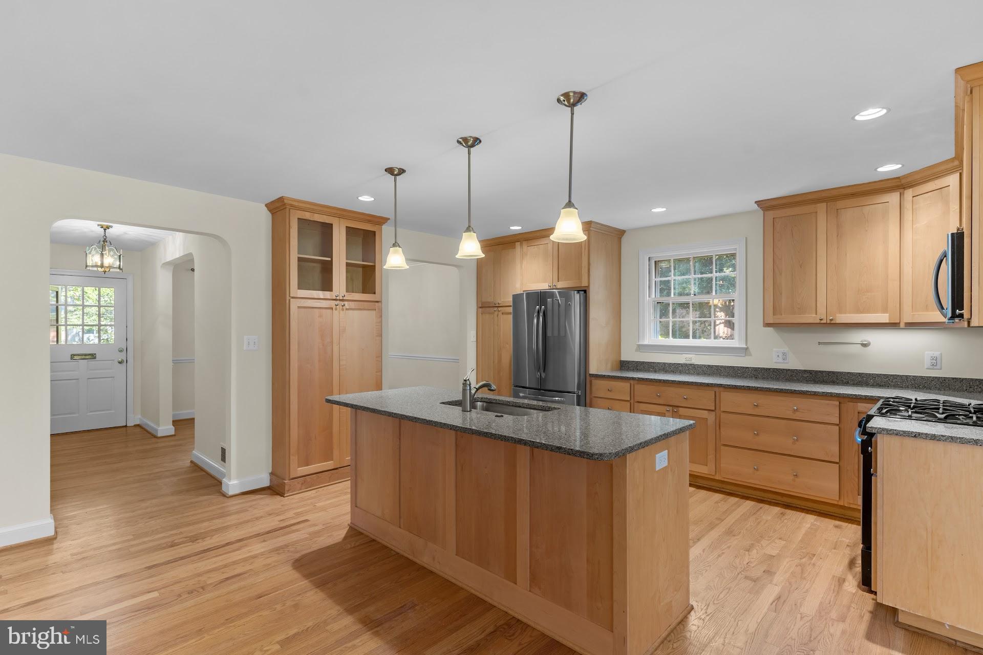 5534 17TH STREET N