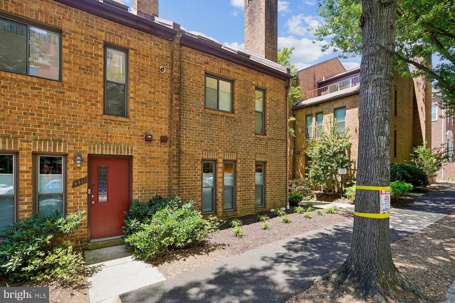 4413 7TH STREET N