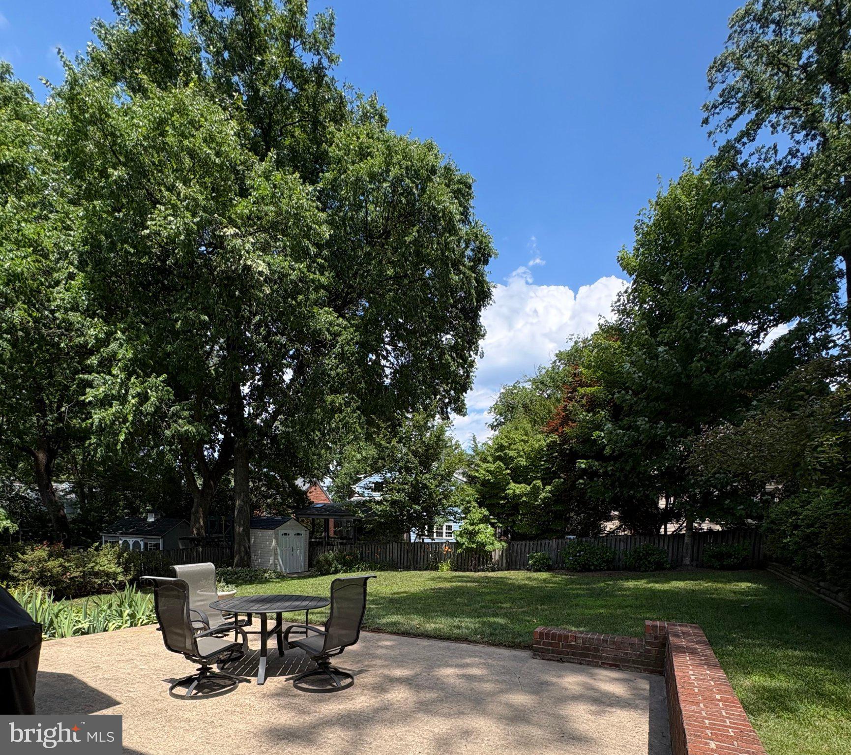 1027 N MCKINLEY ROAD