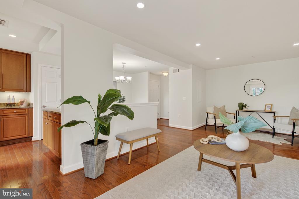 4177 S FOUR MILE RUN DRIVE 302