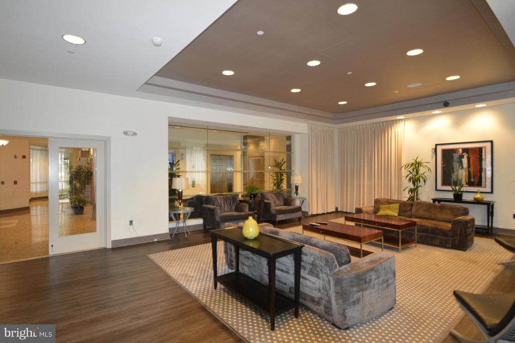 880 POLLARD STREET N Unit: 504