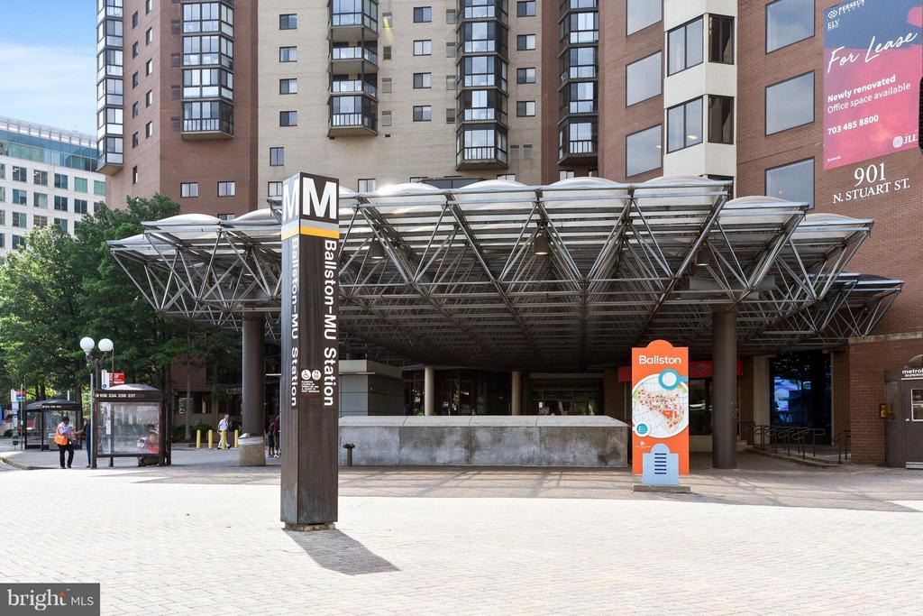 880 POLLARD STREET N Unit: 504