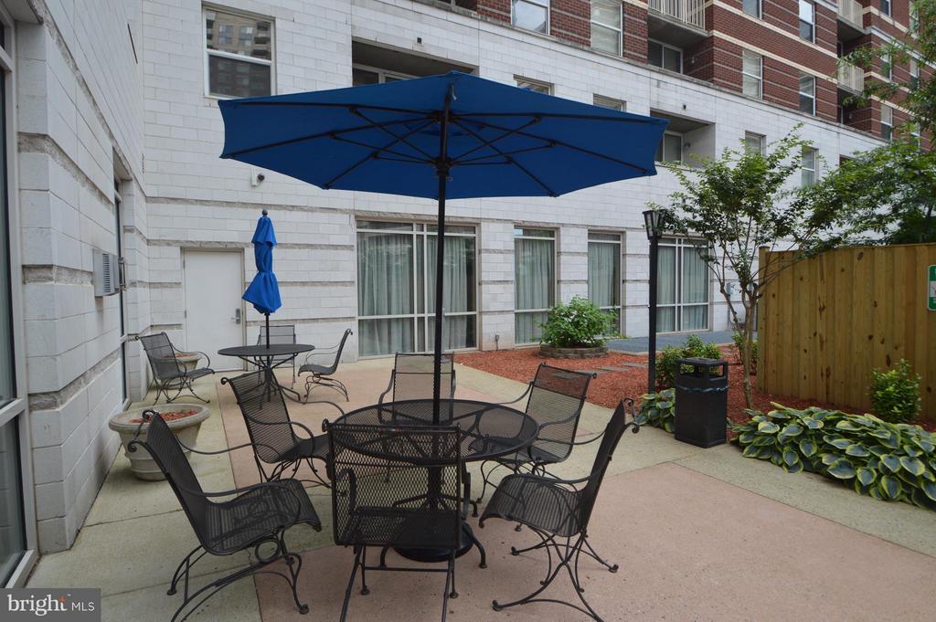 880 POLLARD STREET N Unit: 504