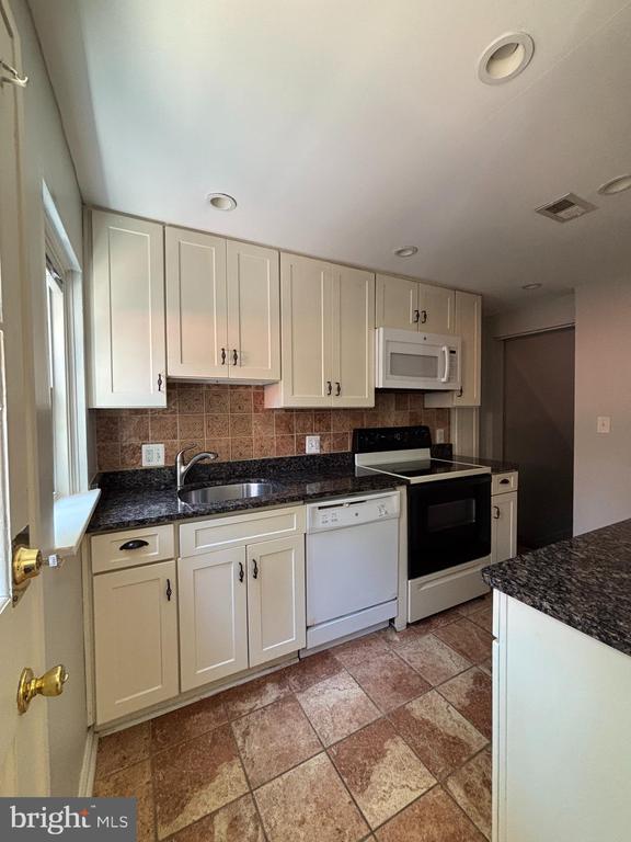 4669 36TH STREET S B