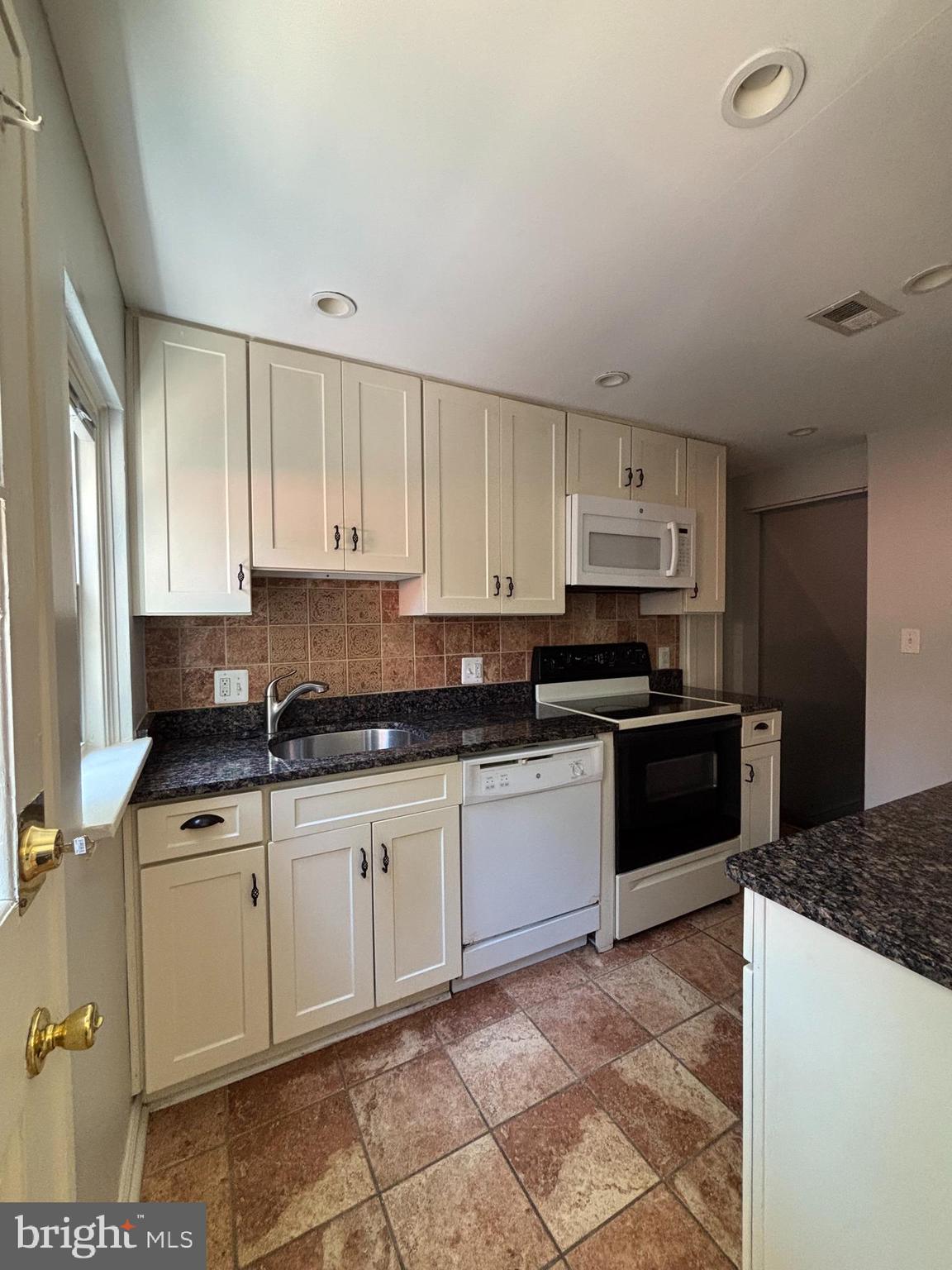 4669 36TH STREET S B