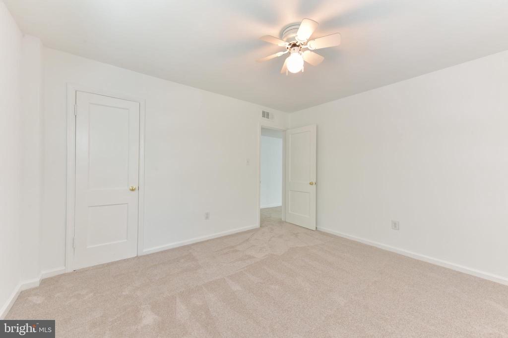1423 N NASH STREET Unit: N-208