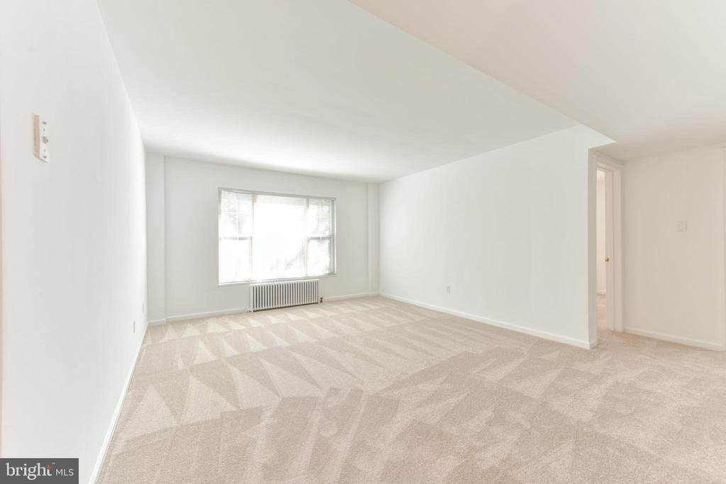 1423 N NASH STREET Unit: N-208