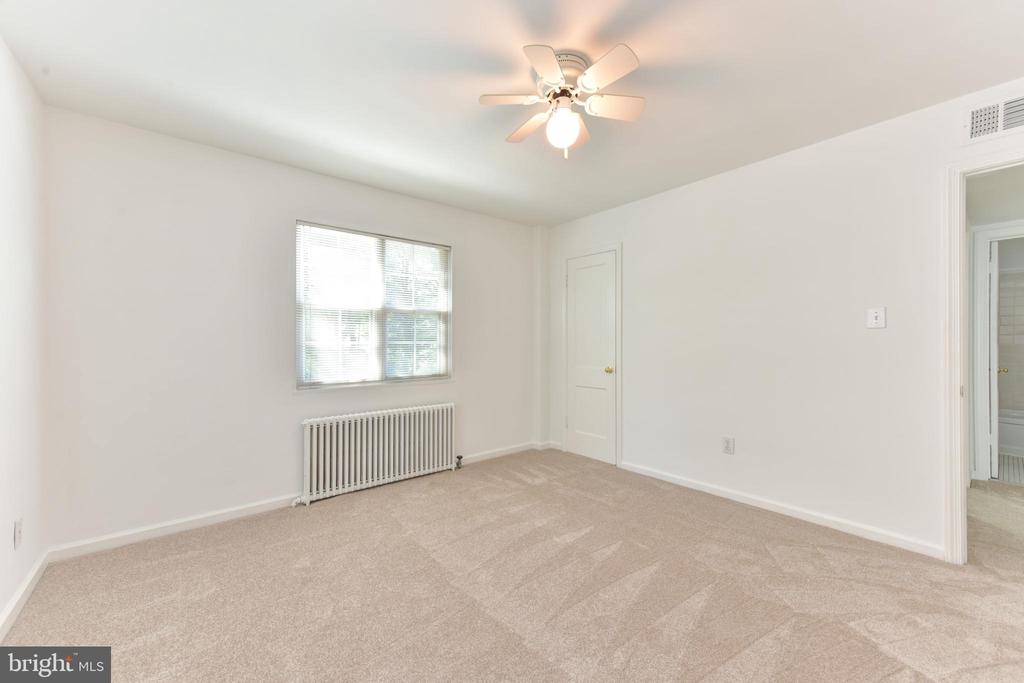 1423 N NASH STREET Unit: N-208