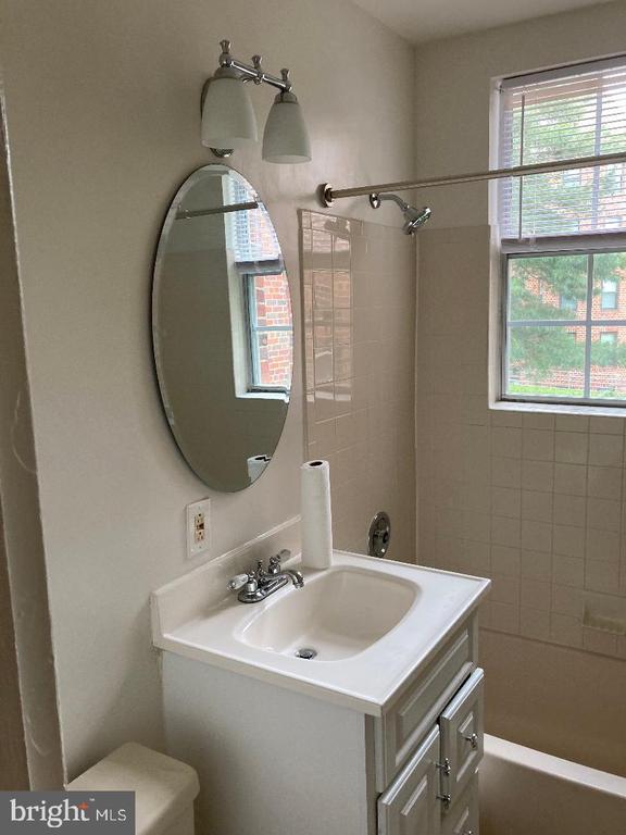 1813 KEY BOULEVARD Unit: 10536