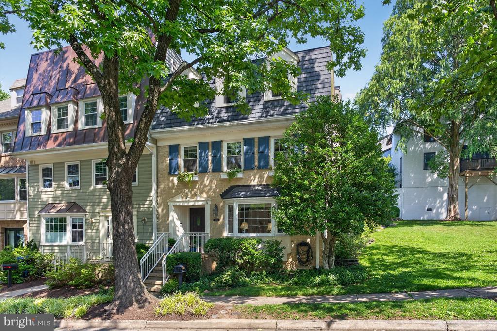 2015 N BRANDYWINE STREET N