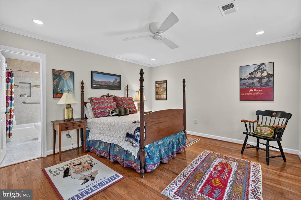 2015 N BRANDYWINE STREET N